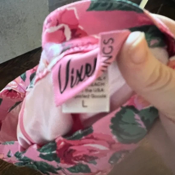 Pink Vixen floral skirt - Picture 2 of 2